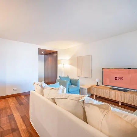 Guestready - Sunny Comfort With A Balcony And Pool Apartment