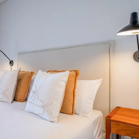 Guestready - Sunny Comfort With A Balcony And Pool Lägenhet *